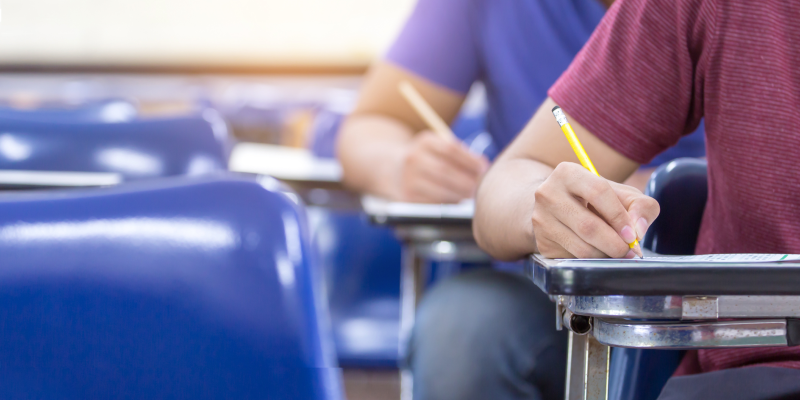 Gezakt voor eindexamen...Wat nu? Bekijk hier wat je kunt doen als bent gezakt op vmbo, havo of vwo.